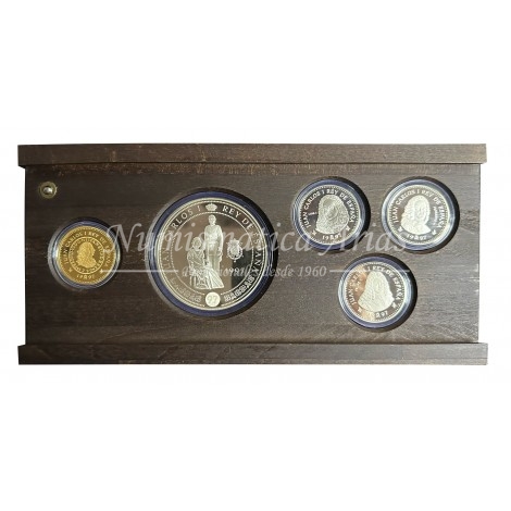 CASA DE BORBÓN (1997) - ORO Y PLATA