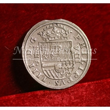 Felipe IV. 8 reales. Segovia. Ensayador: P. EBC+