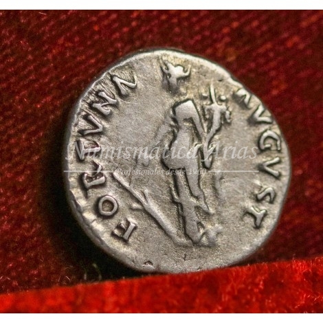 Nerva. Denario (97d.C.) RIC. 28