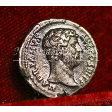 Adriano. Denario (133-135 d.C.) RIC. 2039. EBC