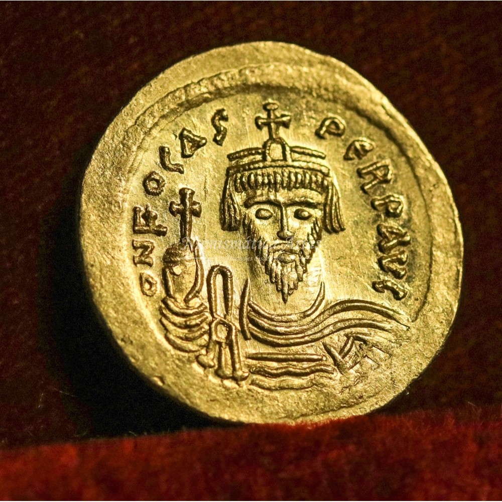 Focas (602-610 d.C.). Sólido. Constantinopla (8ª oficina). S. 618. SC