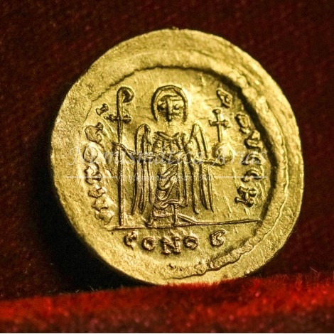 Focas (602-610 d.C.). Sólido. Constantinopla (8ª oficina). S. 618. SC