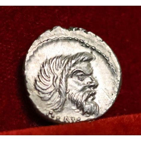 República romana. Vibus Pansa. Denario (48 a.C.). Crawford 449/1a. EBC+.