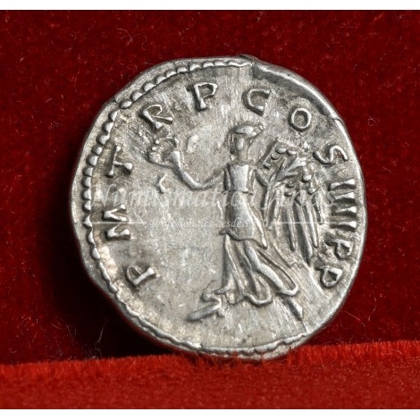 Trajano. Denario (103-111 d.C.) RIC 60. EBC+