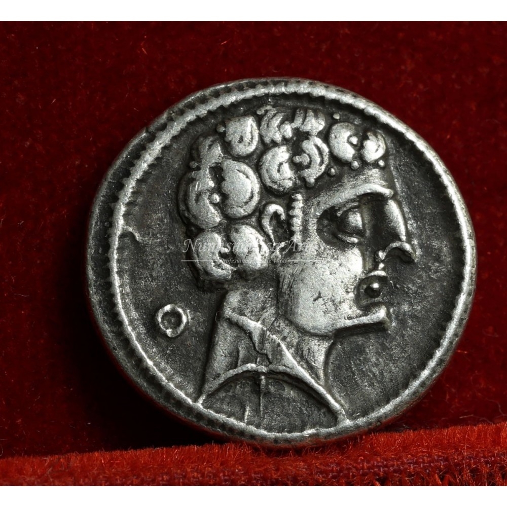 Arecoratas. Denario. 150-20 a.C. (AB-105). EBC-