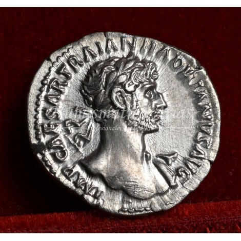 Adriano. Denario (118 d.C.) RIC. 117. SC-