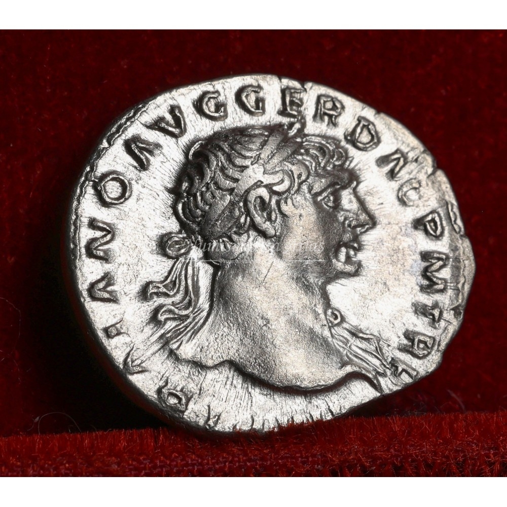 Trajano. Denario (108-109 d.C.) RIC. 121. EBC+