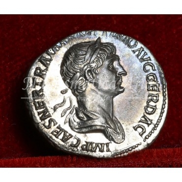 Trajano. Denario (113-114 d.C.) RIC. 337. SC
