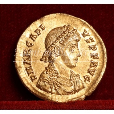 Arcadio. Sólido (393-395 d.C.) Sirmium. RIC 12c.